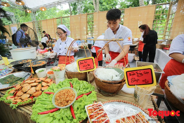 Tinh hoa ẩm thực ba miền hội tụ tại lễ hội văn hóa ẩm thực Hà Nội 2019 - Ảnh 19.
