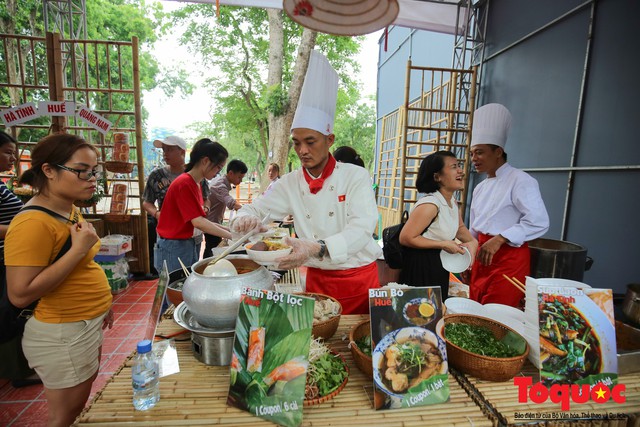 Tinh hoa ẩm thực ba miền hội tụ tại lễ hội văn hóa ẩm thực Hà Nội 2019 - Ảnh 12.