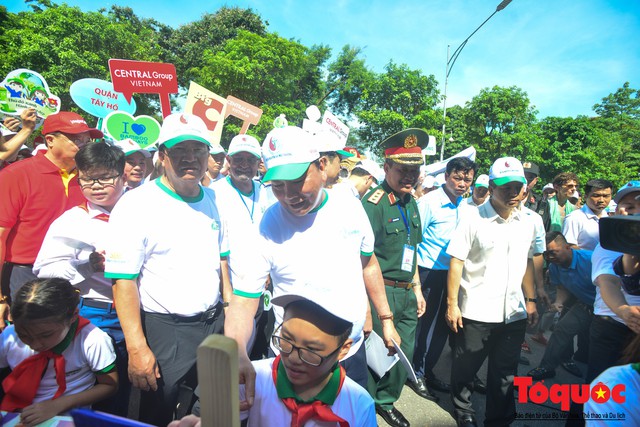 Thủ tướng Nguyễn Xuân Phúc phát động toàn quốc chống rác thải nhựa - Ảnh 9.