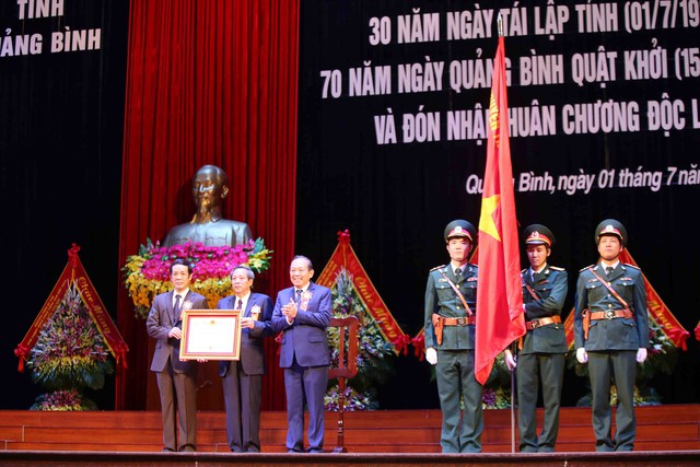 Phó Thủ tướng Trương Hòa Bình dự lễ kỷ niệm 30 năm tái lập tỉnh Quảng Bình  - Ảnh 4.