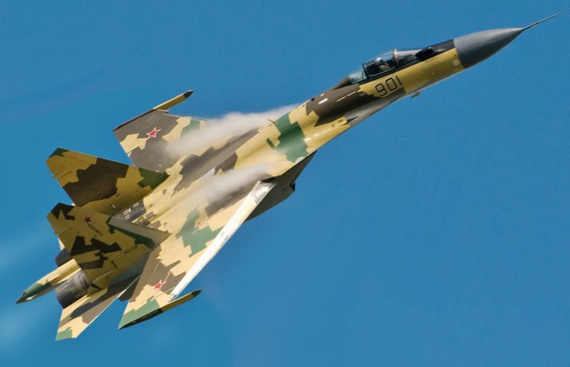 Tại sao Trung Quốc vung tiền mua thêm Su-35 từ Nga bất chấp đang có đội bay lớn nhất, nhì thế giới? - Ảnh 1.