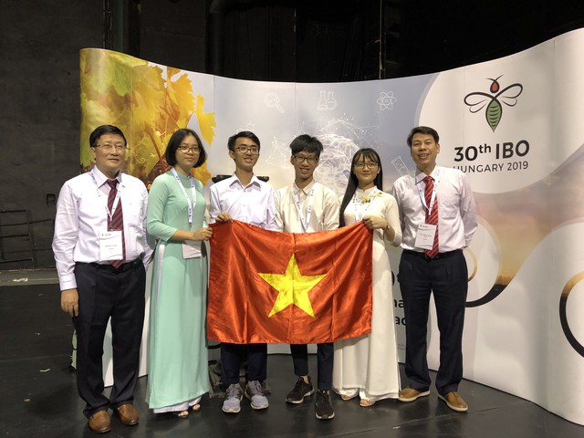 Việt Nam tiếp tục tham dự Olympic khu vực và quốc tế - Ảnh 1.