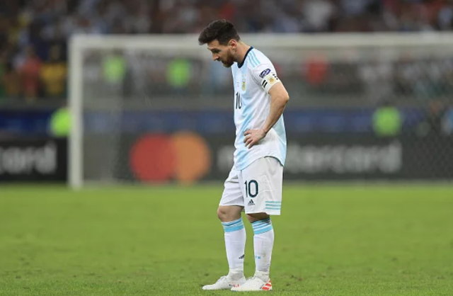 5 điểm lý giải ê chề Lionel Messi trong thất bại cay đắng trước Brazil - Ảnh 1.