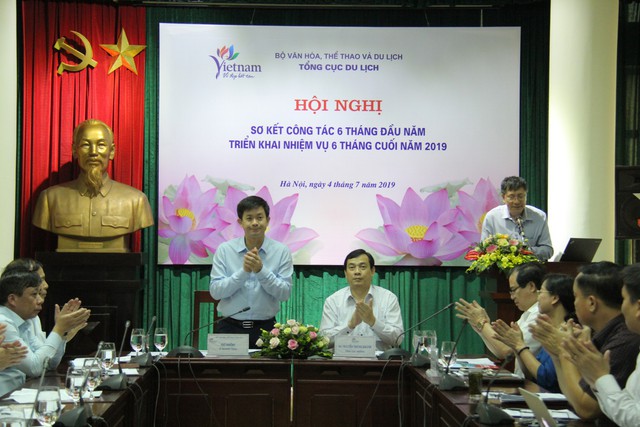 Tổng cục Du lịch: Lượng khách quốc tế đến Việt Nam vẫn duy trì tốc độ tăng trưởng trong những tháng đầu năm - Ảnh 1.