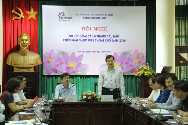 Tổng cục Du lịch: Lượng khách quốc tế đến Việt Nam vẫn duy trì tốc độ tăng trưởng trong những tháng đầu năm - Ảnh 2.