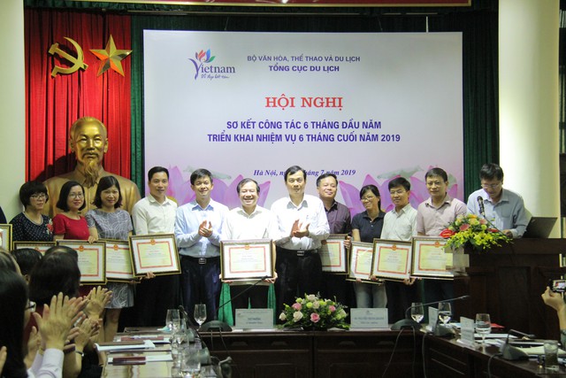 Tổng cục Du lịch: Lượng khách quốc tế đến Việt Nam vẫn duy trì tốc độ tăng trưởng trong những tháng đầu năm - Ảnh 3.