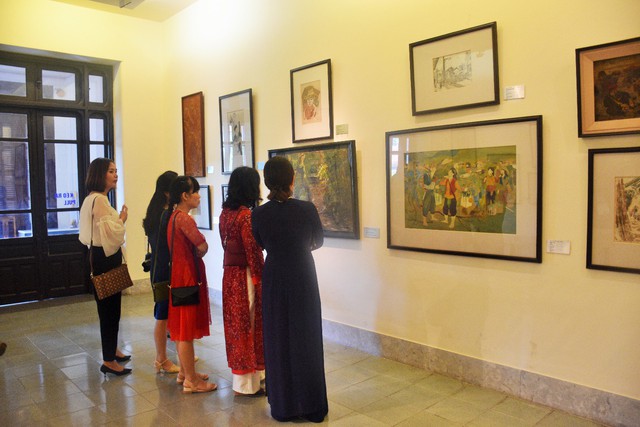 Hợp tác trưng bày giữa Bảo tàng Mỹ thuật Việt Nam và Bảo tàng Mỹ thuật Huế - Ảnh 3.