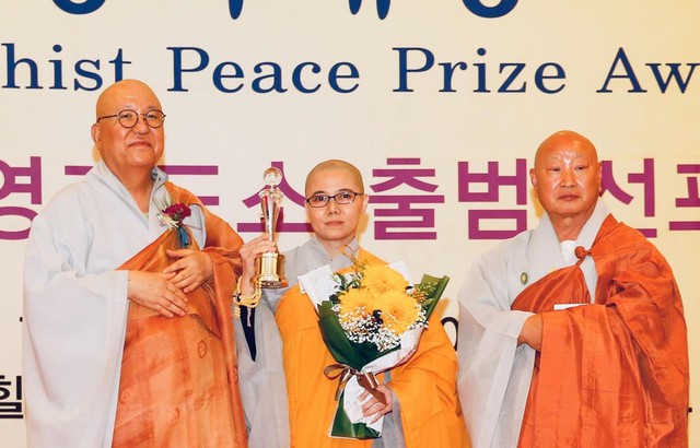 Chủ tịch Hội Phật tử Việt Nam tại Hàn Quốc được vinh danh - Ảnh 1.