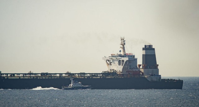 Sóng gió Iran tiếp tục bùng nổ: Anh, Mỹ chung tay bắt tại trận siêu tàu chở dầu - Ảnh 1.