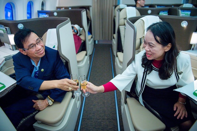 Bamboo Airways chính thức khai thác chuyến bay thương mại đầu tiên bằng Boeing 787-9 Dreamliner - Ảnh 9.