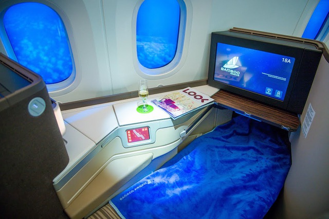 Bamboo Airways chính thức khai thác chuyến bay thương mại đầu tiên bằng Boeing 787-9 Dreamliner - Ảnh 10.