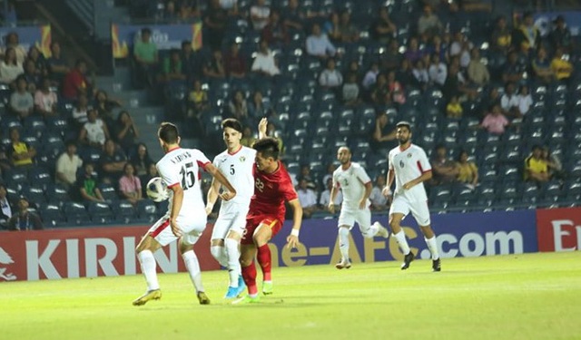 [Trực tiếp] U23 Việt Nam - U23 Jordan: Hiệp 1 kết thúc, tỷ số tạm hòa 0-0 - Ảnh 3.