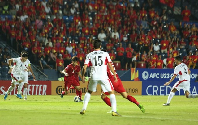 [Trực tiếp] U23 Việt Nam - U23 Jordan: Hiệp 1 kết thúc, tỷ số tạm hòa 0-0 - Ảnh 2.