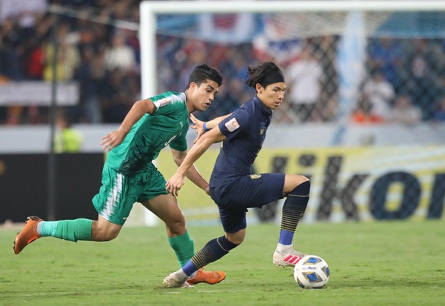 Cầm hòa U23 Iraq, U23 Thái Lan đạt đủ điều kiện vào Tứ kết - Ảnh 1.