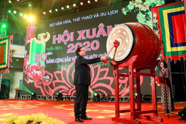 Khai mạc Hội chợ xuân 2020 tại Hà Nội, lan tỏa thông điệp &quot;Ăn thuần chay - Tạo hòa bình&quot; - Ảnh 2.