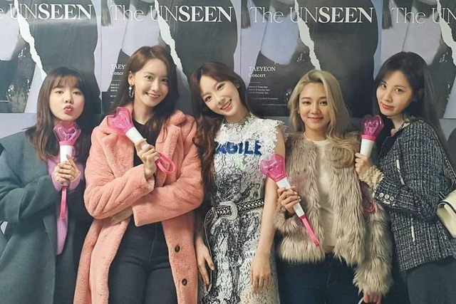 Xúc động “một nửa” SNSD bất ngờ tái ngộ sau thời gian dài, em út đã ngoài 30 nhưng nhan sắc vẫn cứ đỉnh như ngày đầu - Ảnh 1. Xúc động “một nửa” SNSD bất ngờ tái ngộ sau thời gian dài, em út đã ngoài 30 nhưng nhan sắc vẫn cứ đỉnh như ngày đầu - Ảnh 1.