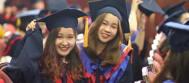 Sinh viên song bằng Khoa Quốc tế - ĐH Quốc gia Hà Nội trúng tuyển từ năm 2020, tốt nghiệp được cấp 2 bằng đại học - Ảnh 1.
