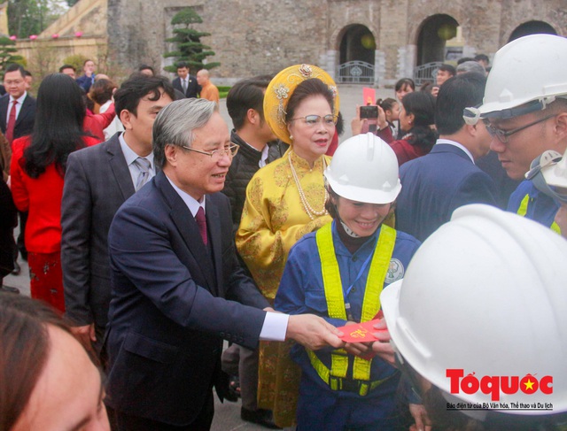 Lãnh đạo Đảng, Nhà nước, dâng hương, trồng cây đầu xuân tại Hoàng Thành Thăng Long - Ảnh 11.
