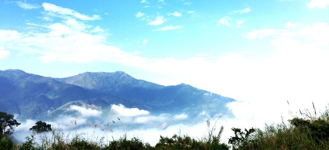 Săn mây trên đỉnh Pu Xai Lai Leng - Ảnh 1.