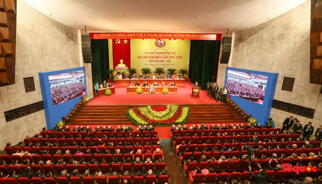 Khai mạc Đại hội đại biểu Đảng bộ thành phố Hà Nội lần thứ XVII, nhiệm kỳ 2020 - 2025 - Ảnh 3.