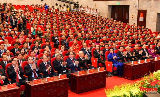 Khai mạc Đại hội đại biểu Đảng bộ thành phố Hà Nội lần thứ XVII, nhiệm kỳ 2020 - 2025 - Ảnh 1.
