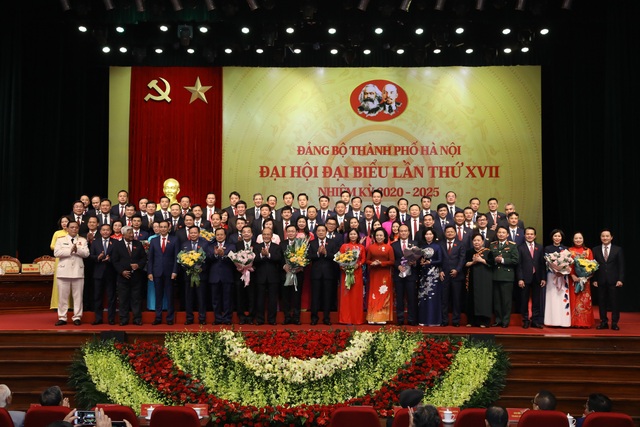 Bí thư Thành ủy Hà Nội: Toàn tâm, toàn ý xây dựng Đảng bộ thành phố Hà Nội thực sự trong sạch, vững mạnh - Ảnh 1.