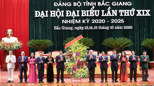 Điện Biên, Thái Bình, Bắc Giang khai mạc Đại hội đại biểu Đảng bộ nhiệm kỳ 2020-2025 - Ảnh 4.