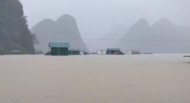 Thừa Thiên Huế hỗ trợ Quảng Bình, Quảng Trị tiếp nhận thông tin ứng phó bão lụt từ người dân - Ảnh 1.