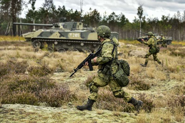 Nga tố phương Tây tăng hiện diện quân sự gần Belarus, NATO &quot;phản pháo&quot; - Ảnh 2.