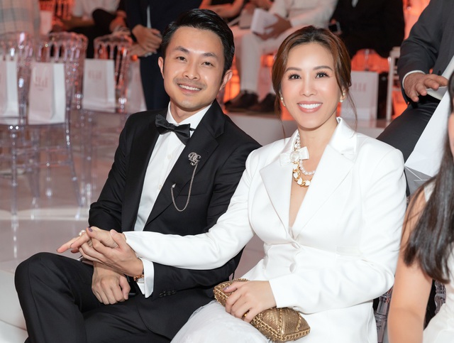 Hoa hậu Thu Hoài tiết lộ cuộc sống hạnh phúc sau 5 năm yêu bạn trai doanh nhân kém tuổi - Ảnh 3.