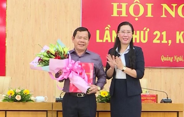 Công bố quyết định của Ban Bí thư về công tác cán bộ tại tỉnh Quảng Ngãi - Ảnh 1.