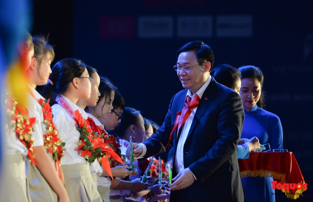 Tuyên dương 66 gương thiếu nhi "Cháu ngoan Bác Hồ, chủ nhân Thăng Long" xuất sắc nhất năm 2020 - Ảnh 5. Tuyên dương 66 gương thiếu nhi "Cháu ngoan Bác Hồ, chủ nhân Thăng Long" xuất sắc nhất năm 2020 - Ảnh 5.