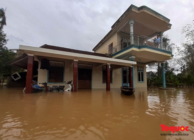 Nhiều địa phương tại Thừa Thiên Huế tái ngập lụt, có nơi đã ngập hơn 1 tháng - Ảnh 1.