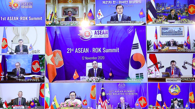Thủ tướng Nguyễn Xuân Phúc: ASEAN và Hàn Quốc có nhiều lợi thế để bổ trợ cho nhau - Ảnh 1.