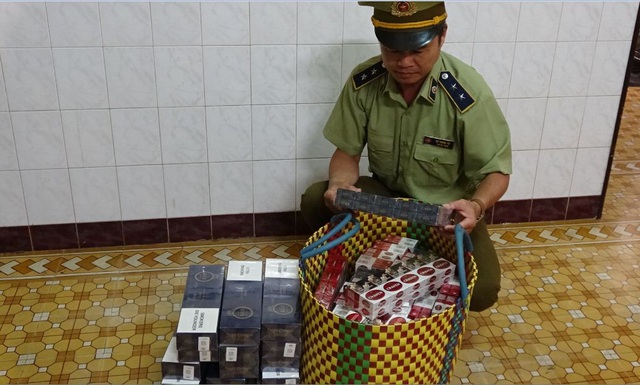 Liên tiếp bắt giữ các sản phẩm thuốc lá điếu nhập lậu có tem, nhãn thuốc lá Việt Nam - Ảnh 1.