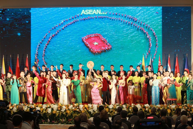 (Chùm ảnh) Lễ khai mạc Hội nghị Cấp cao ASEAN lần thứ 37 tại Hà Nội - Ảnh 2.