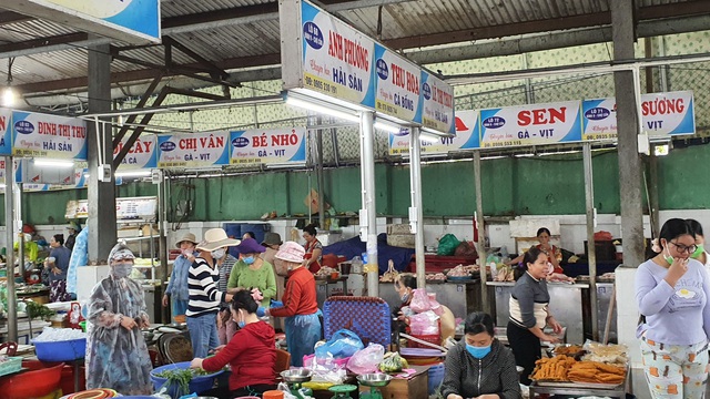 Ứng phó bão Vamco: Đà Nẵng sơ tán hơn 92.000 người - Ảnh 8.