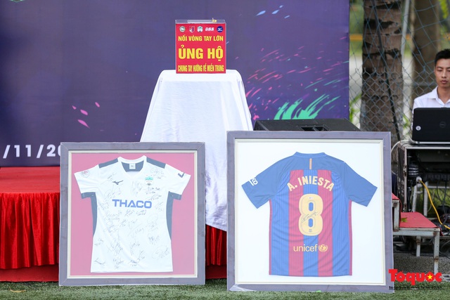 Dàn sao đình đám của bóng đá và showbiz Việt góp mặt ở giải đấu từ thiện vì miền Trung - Ảnh 21.