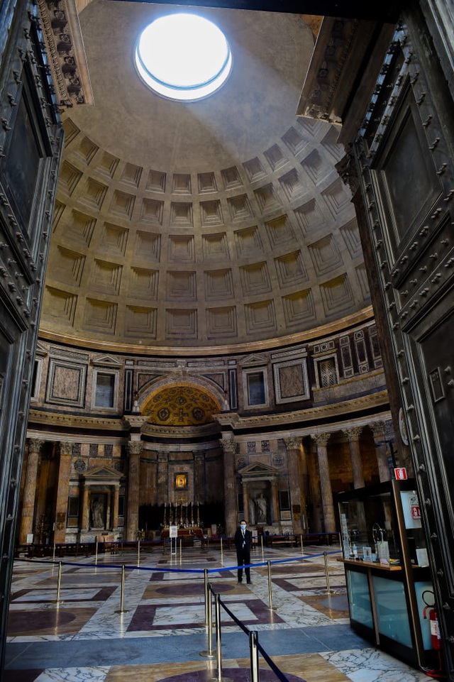 Đền Pantheon - Rome: Kiến trúc cổ đại vẫn được lưu giữ sau 2000 năm - Ảnh 1.