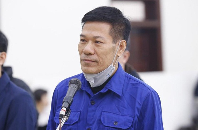 Cựu giám đốc CDC Hà Nội bị đề nghị mức án 10-11 năm tù - Ảnh 1.
