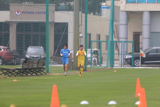 Quang Hải bị đau nhẹ, bỏ lỡ buổi tập cùng đội tuyển quốc gia - Ảnh 1.