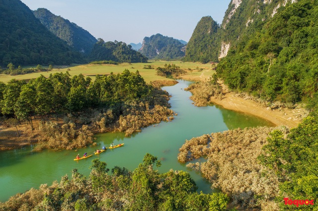 Thảo nguyên xanh Hữu Liên bình yên, đẹp lạ ngay gần Hà Nội - Ảnh 6.