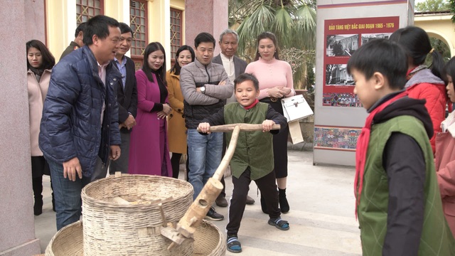 Kỷ niệm 60 năm thành lập Bảo tàng Văn hóa các dân tộc Việt Nam - Ảnh 4.