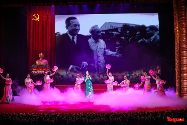 Lễ kỷ niệm 45 năm Quốc khánh nước Cộng hòa Dân chủ Nhân dân Lào  - Ảnh 5.