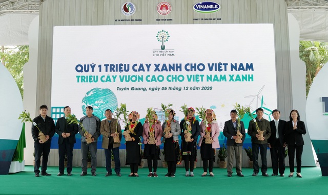 Vinamilk hoàn thành mục tiêu trồng hơn 1,1 triệu cây xanh cho Việt Nam  - Ảnh 4.