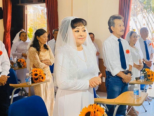 Danh ca Lan Hương tổ chức đám cưới ở tuổi 63 - Ảnh 3.