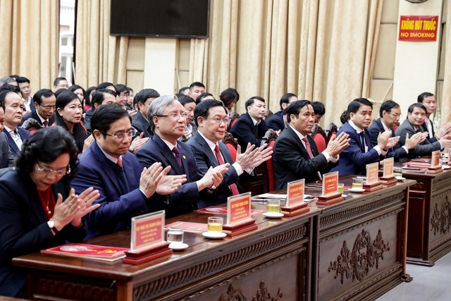 Công bố quyết định Phó Thủ tướng Vương Đình Huệ giữ chức vụ Bí thư Thành ủy Hà Nội  - Ảnh 6.