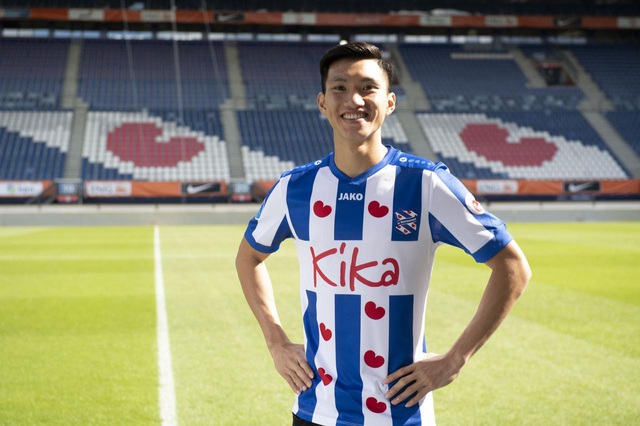 Báo Hà Lan: Trả lương quá cao cho Đoàn Văn Hậu, Heerenveen đang &quot;há miệng mắc quai&quot; - Ảnh 1.