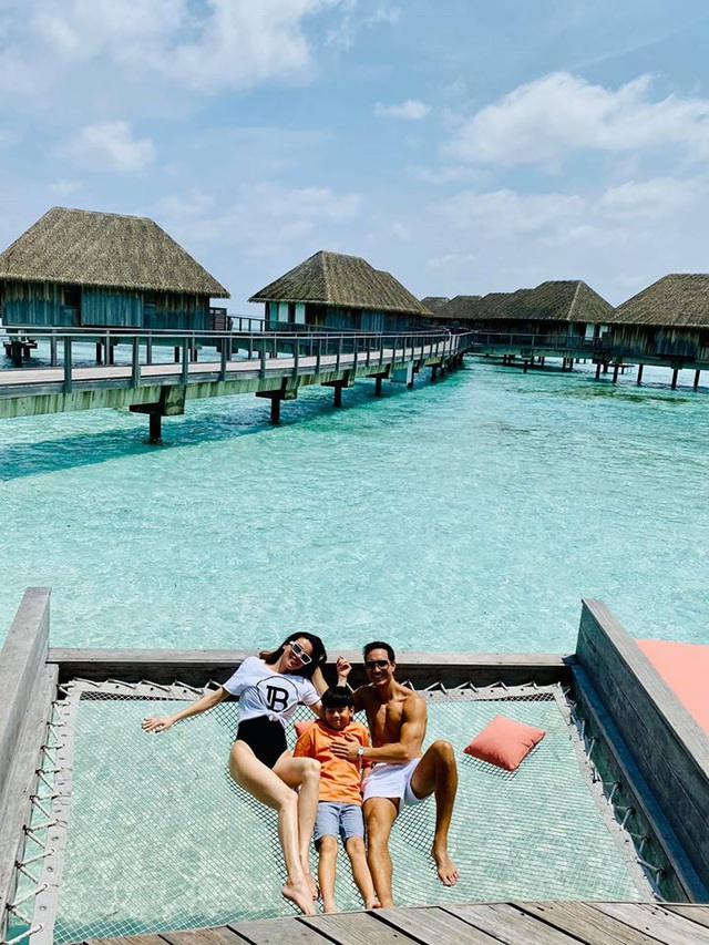 Subeo học online khi đi du lịch cùng Hồ Ngọc Hà và Kim Lý ở Maldives - Ảnh 3.
