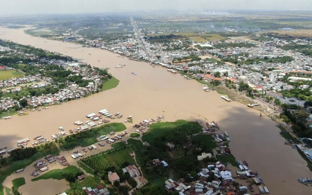 Chính phủ điều chỉnh chính sách xây dựng cụm dân cư vùng ngập lũ Đồng bằng sông Cửu Long - Ảnh 1.